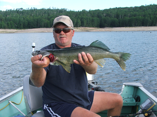 Ontario Walleye Fishing